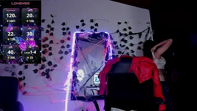 saray  jones online show from 10-30-25, 01:56