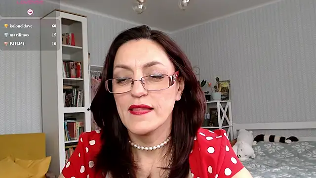 Soffya Soy online show from 04-30-26, 06:53