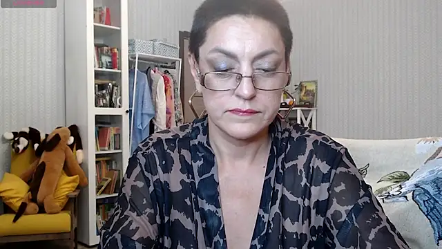 Soffya Soy online show from 06-17-26, 09:16