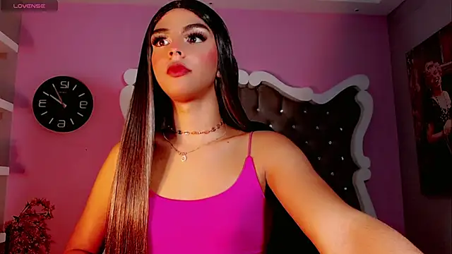 Snapshot of CamiiGarcia chatting on 03-10-25, 11:21 CamiiGarcia online show from 03-10-25, 11:21