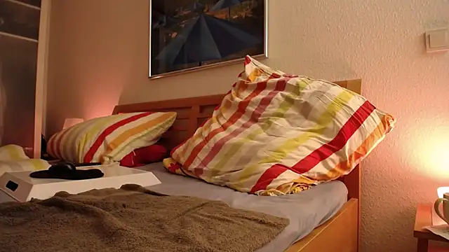 hans895 online show from 11-28-25, 07:22