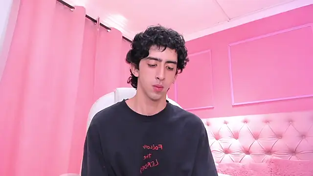 Alezzandro  online show from 02-03-25, 05:14