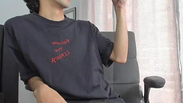 Alezzandro  online show from 02-12-25, 02:54