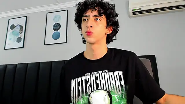 Alezzandro  online show from 02-23-25, 02:04