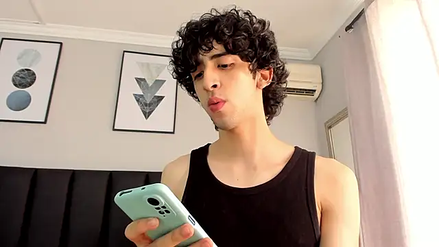 Alezzandro  online show from 03-03-25, 02:37