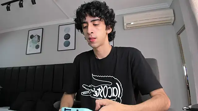 Alezzandro  online show from 03-07-25, 02:23