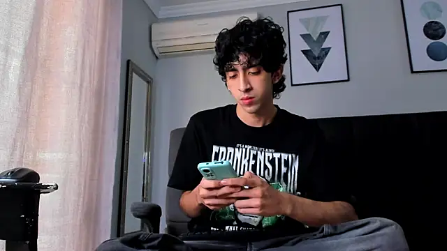 Alezzandro  online show from 03-15-25, 08:10