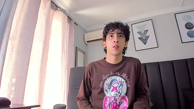 Alezzandro  online show from 03-18-25, 01:53