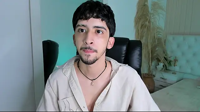 Alezzandro  online show from 09-09-25, 08:41