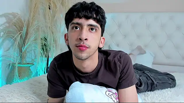 Alezzandro  online show from 10-08-25, 08:50