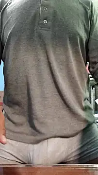 Snapshot of Andre16c chatting on 03-30-26, 04:52 Andre16c online show from 03-30-26, 04:52