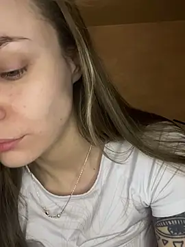 Snapshot of White_Lu chatting on 02-26-25, 12:16 White Lu online show from 02-26-25, 12:16