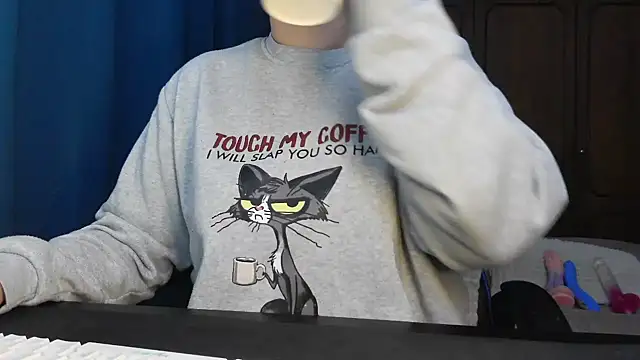 bunnyfox420 online show from 11-30-25, 05:06