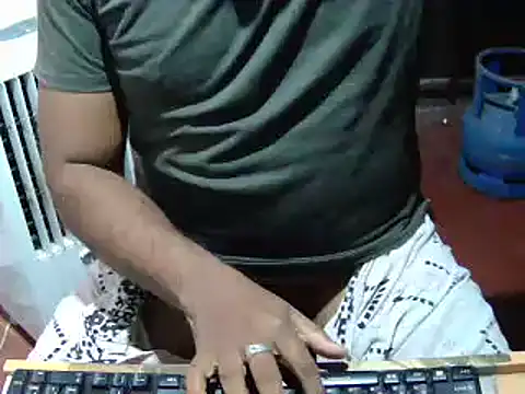 lolboy1234Z online show from 11-08-25, 05:56