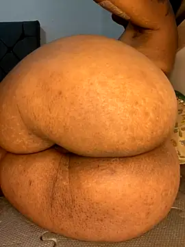 Snapshot of Charlotte_bronxxx chatting on 10-18-25, 07:14 Charlotte bronxxx online show from 10-18-25, 07:14