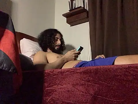 Nooneisthis online show from 12-23-25, 06:44