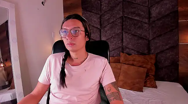 LauraaGomezz   online show from 02-09-25, 03:23