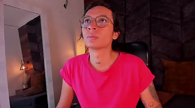 LauraaGomezz   online show from 02-13-25, 07:31