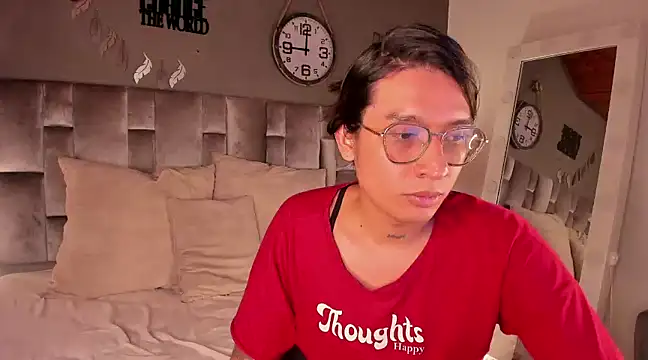 LauraaGomezz   online show from 02-18-25, 01:43