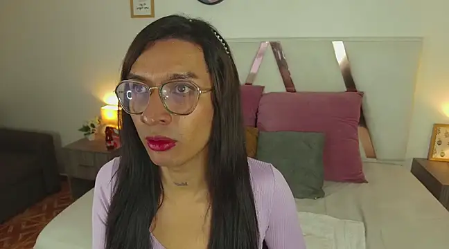 LauraaGomezz   online show from 02-26-25, 01:32