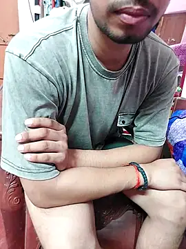 Snapshot of Extrembox5 chatting on 04-07-26, 06:03 Extrembox5 online show from 04-07-26, 06:03