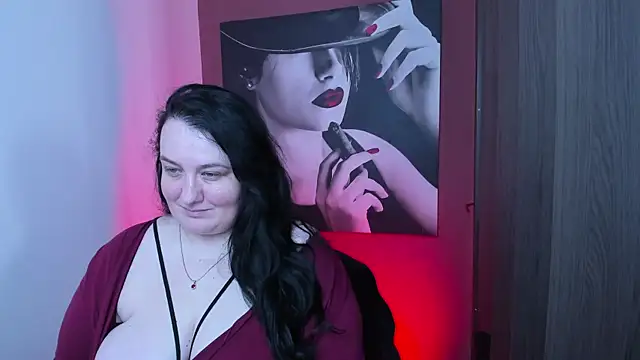 Snapshot of QueenOfHaze chatting on 09-28-25, 07:47 QueenOfHaze online show from 09-28-25, 07:47