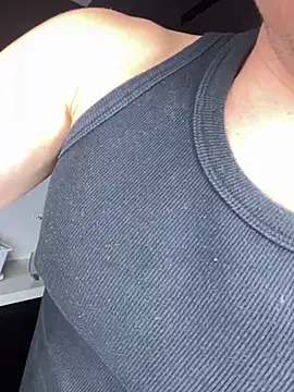 Snapshot of ttylloserxxx chatting on 01-29-25, 02:40 ttylloserxxx online show from 01-29-25, 02:40