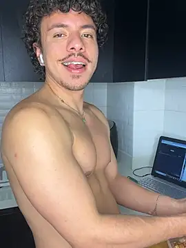 Snapshot of ttylloserxxx chatting on 02-10-25, 05:14 ttylloserxxx online show from 02-10-25, 05:14