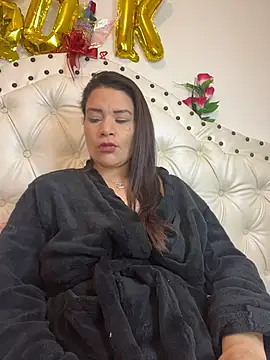 Snapshot of isabelajonesgl chatting on 03-31-26, 04:13 isabelajonesgl online show from 03-31-26, 04:13