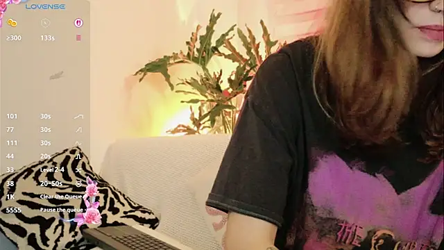 GerberaBlooms77 online show from 03-22-26, 12:47