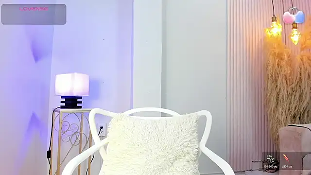 Snapshot of alana_rossetti chatting on 03-05-26, 12:34 alana rossetti online show from 03-05-26, 12:34