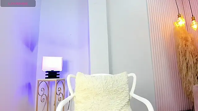 Snapshot of alana_rossetti chatting on 04-08-26, 11:43 alana rossetti online show from 04-08-26, 11:43