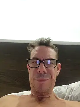 Kenhornu online show from 09-16-25, 12:44