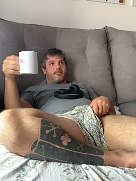 Taurino gostoso online show from 03-17-25, 12:57