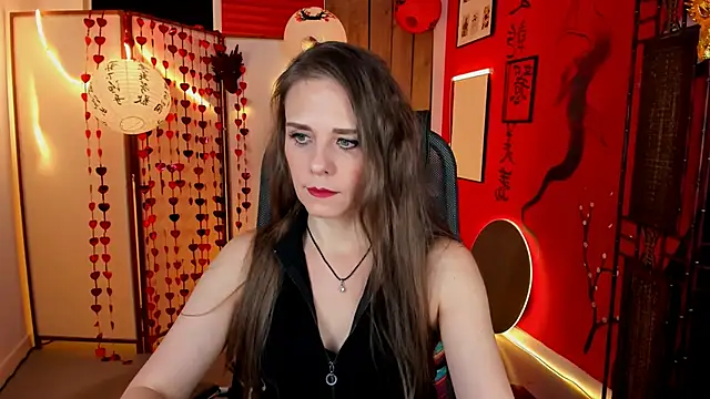 Snapshot of EmiliaBedy chatting on 02-12-26, 09:04 EmiliaBedy online show from 02-12-26, 09:04