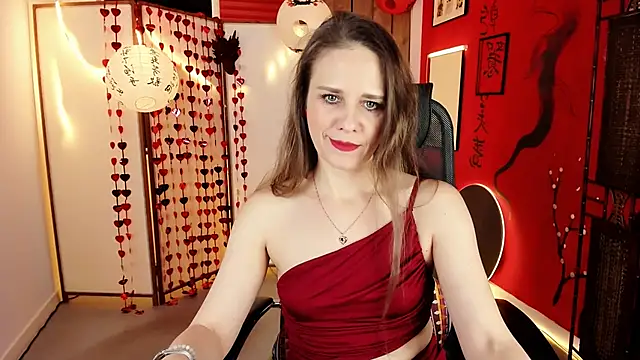 Snapshot of EmiliaBedy chatting on 02-14-26, 09:17 EmiliaBedy online show from 02-14-26, 09:17