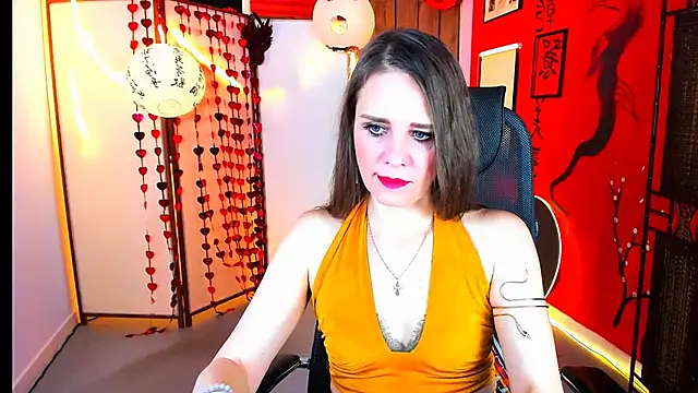 Snapshot of EmiliaBedy chatting on 02-16-26, 09:27 EmiliaBedy online show from 02-16-26, 09:27