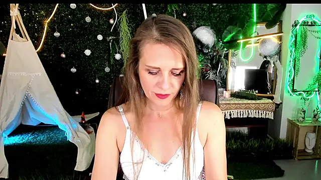 EmiliaBedy online show from 06-21-26, 09:12