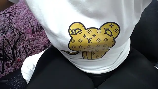 Snapshot of susy_pervertt chatting on 09-29-25, 04:34 susy pervertt online show from 09-29-25, 04:34