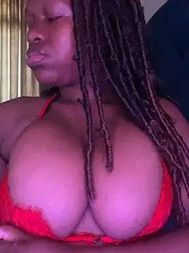 Snapshot of Boneca25 chatting on 01-27-25, 04:20 Boneca25 online show from 01-27-25, 04:20