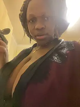 Snapshot of Boneca25 chatting on 02-15-25, 09:37 Boneca25 online show from 02-15-25, 09:37