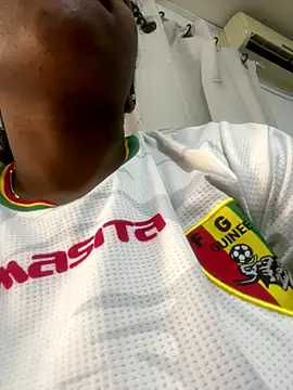 Boneca25 online show from 11-26-25, 09:43