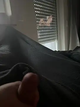 Snapshot of denjo111 chatting on 02-27-26, 04:18 denjo111 online show from 02-27-26, 04:18