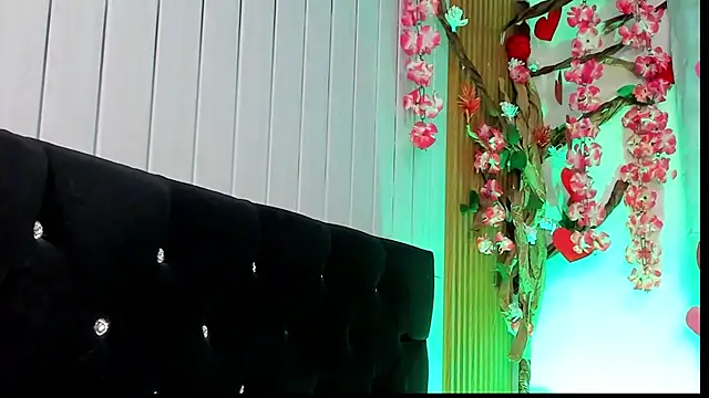 vicky  skinny 1 online show from 02-19-25, 11:17