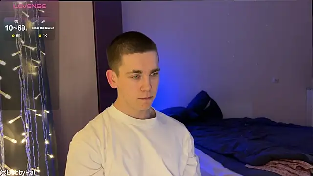 Snapshot of BobbyPatters_on chatting on 02-01-25, 02:45 BobbyPatters on online show from 02-01-25, 02:45