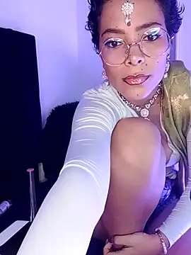 Snapshot of AnaChernova chatting on 01-26-25, 12:05 AnaChernova online show from 01-26-25, 12:05