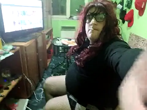 Snapshot of Adrianka chatting on 03-11-26, 01:11 Adrianka online show from 03-11-26, 01:11