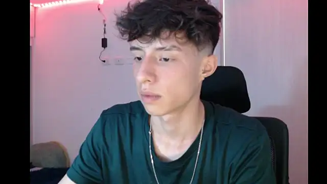 Juanmres online show from 11-21-25, 03:49