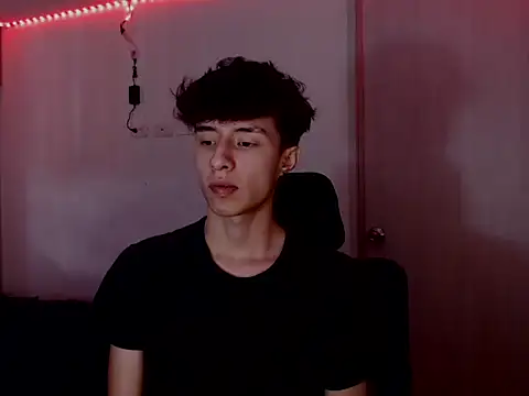 Snapshot of Juanmres chatting on 02-12-26, 04:35 Juanmres online show from 02-12-26, 04:35