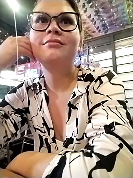 Vale Saenzz online show from 03-01-25, 02:26